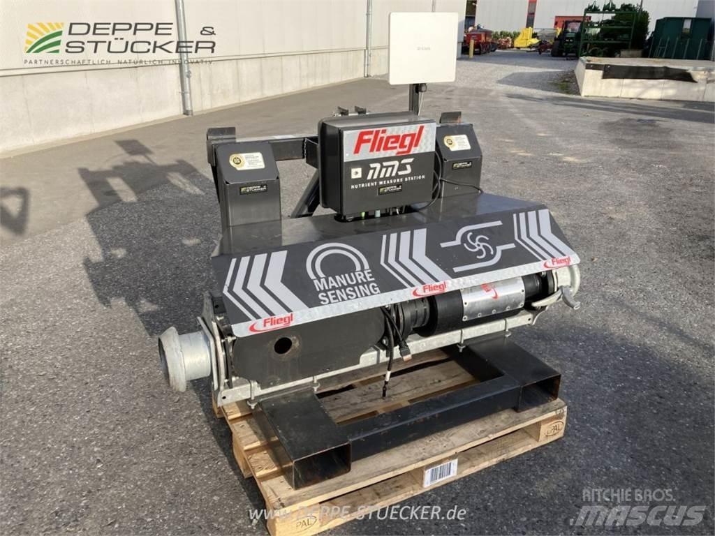 Fliegl NIR Station Fast- och kletgödselspridare