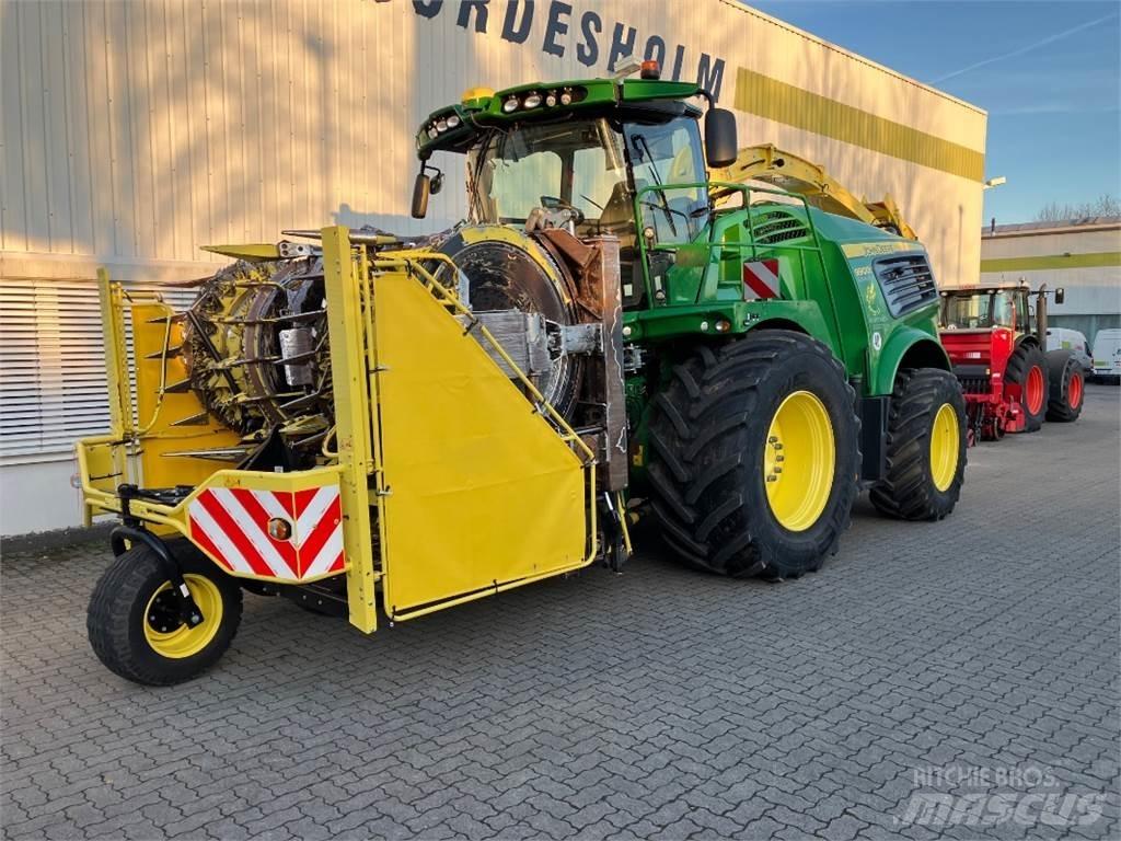 John Deere 9900i Fälthackar