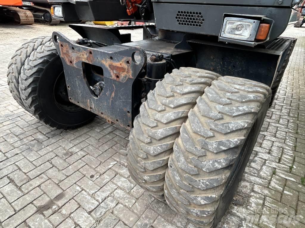 Hitachi ZX 140 W Hjulgrävare