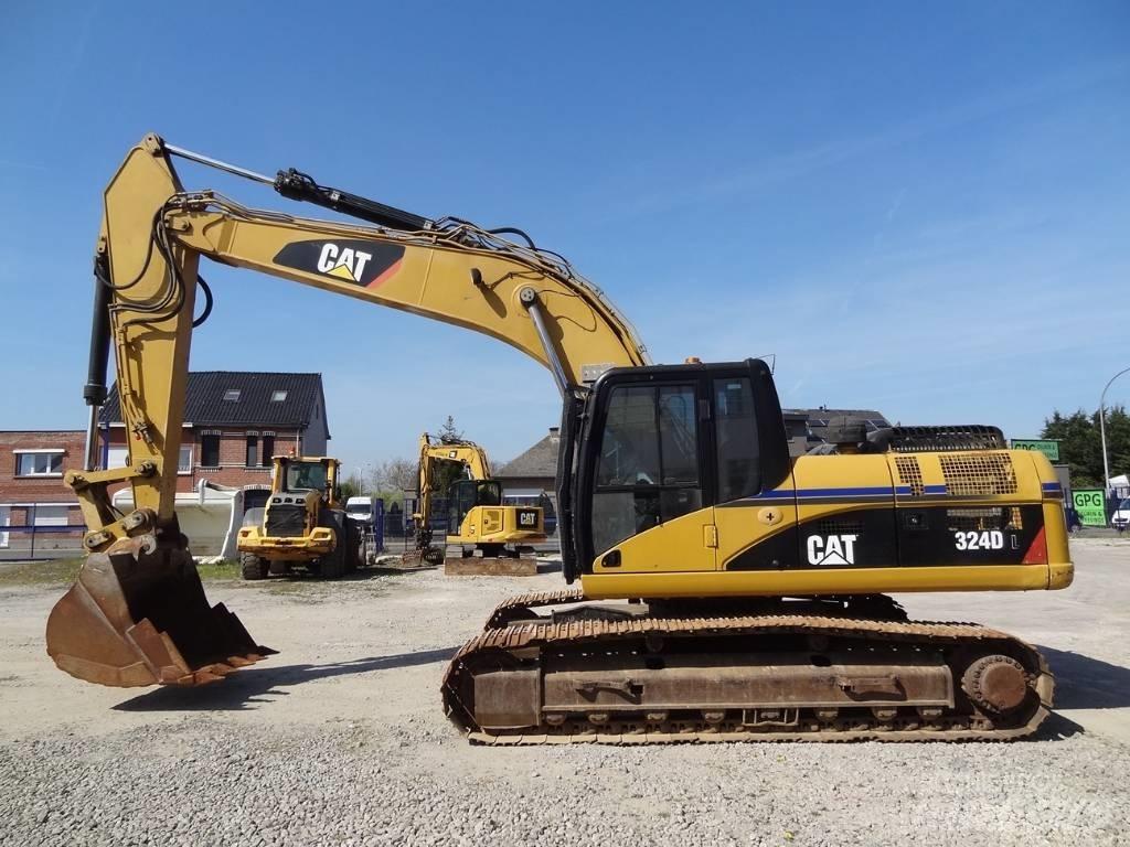 CAT 324 D L Bandgrävare