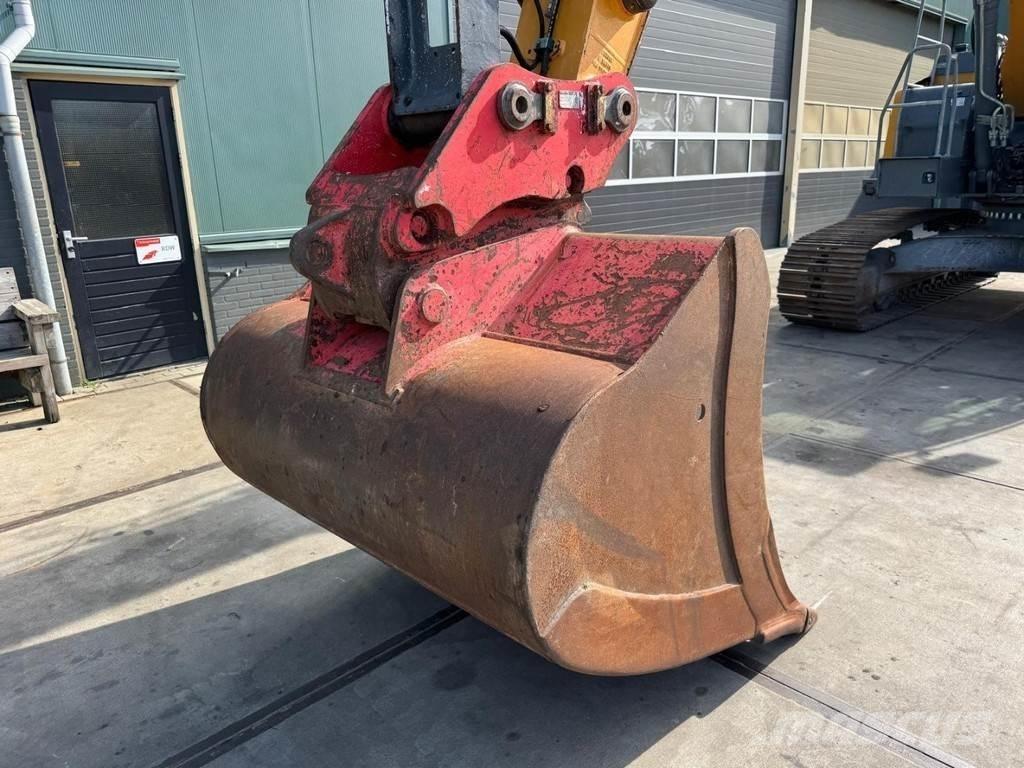 Liebherr R922 LC Bandgrävare
