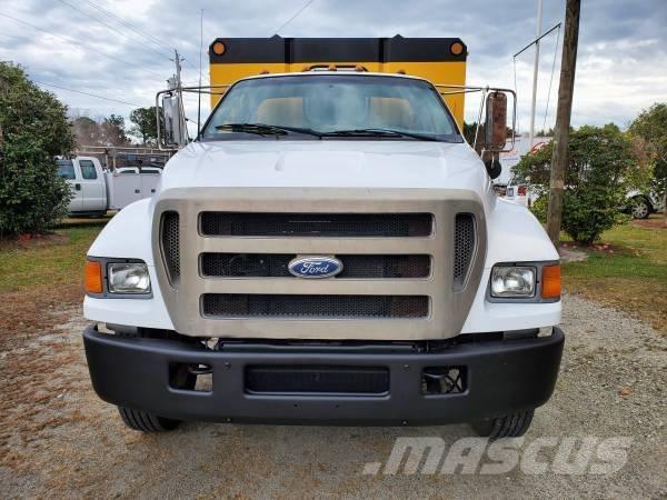 Ford F 650 XL SD Flisbilar