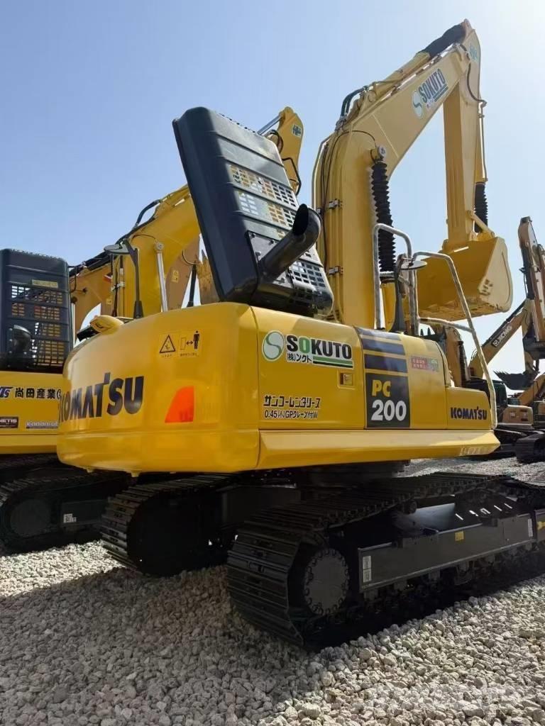 Komatsu 200-8 Bandgrävare
