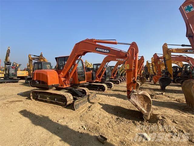 Doosan DX80 Minigrävare < 7t