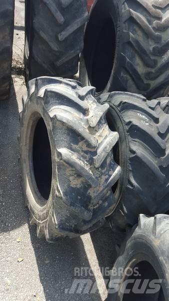  Pneus 320/70R20 Däck, hjul och fälgar