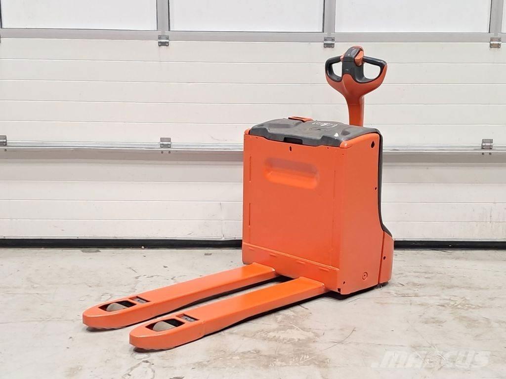 Linde T16 Låglyftare utan plattform
