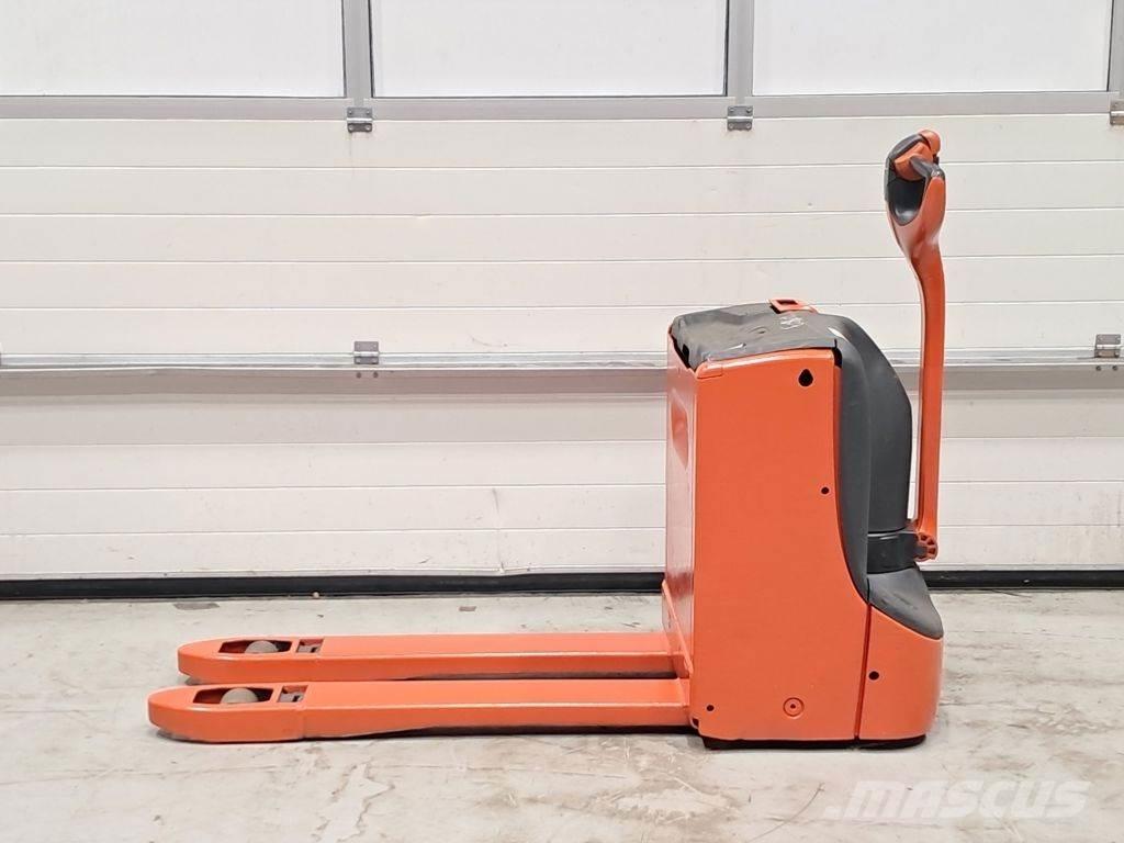 Linde T16 Låglyftare utan plattform