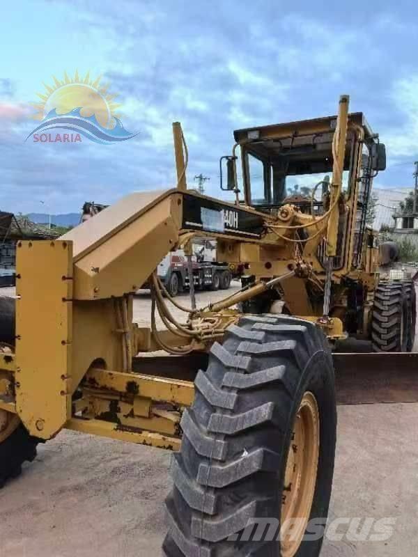 CAT 140 H Väghyvlar