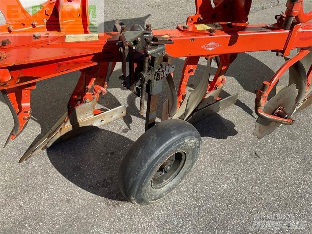 Kuhn MM 110 4T Tegplogar