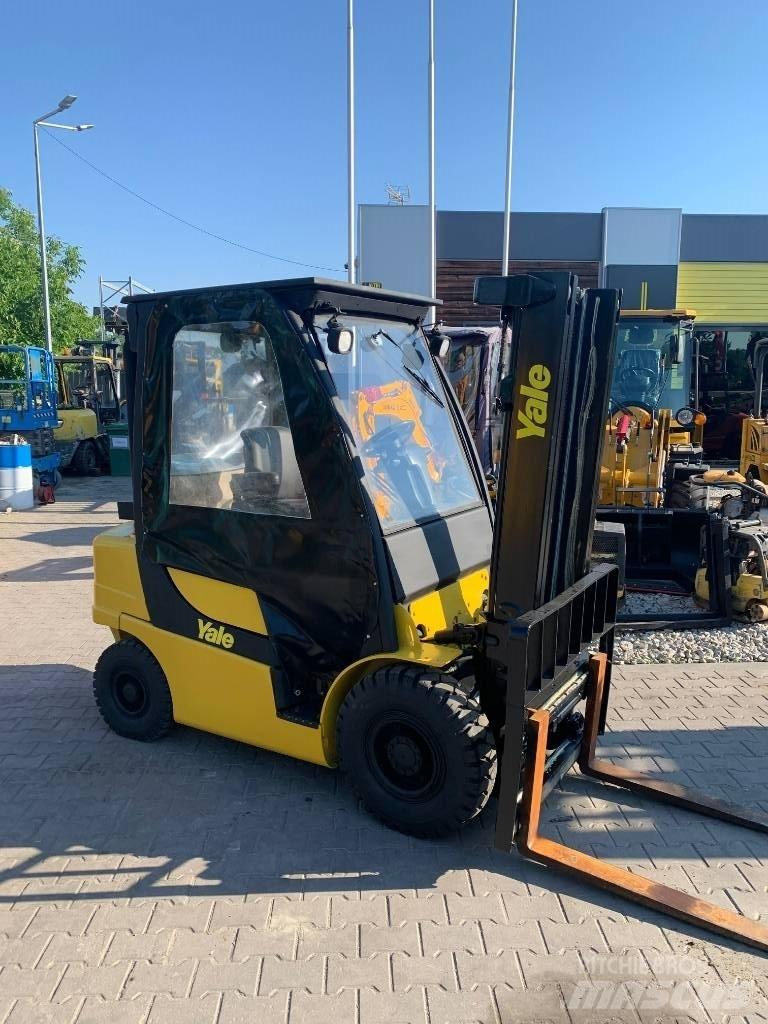 Yale GLP25VX Gasolmotviktstruckar