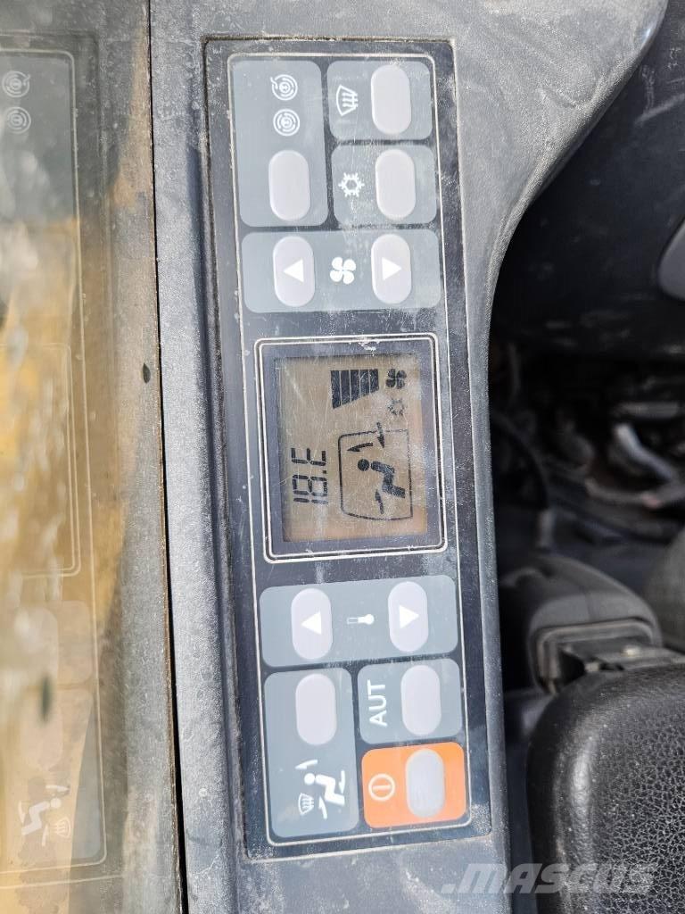 CAT 323 Bandgrävare