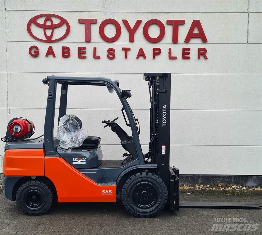 Toyota 02-8FGJF35 Gasolmotviktstruckar