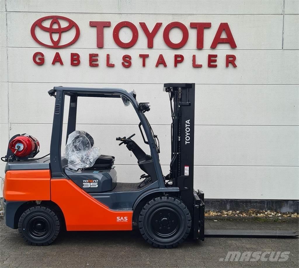 Toyota 02-8FGJF35 Gasolmotviktstruckar