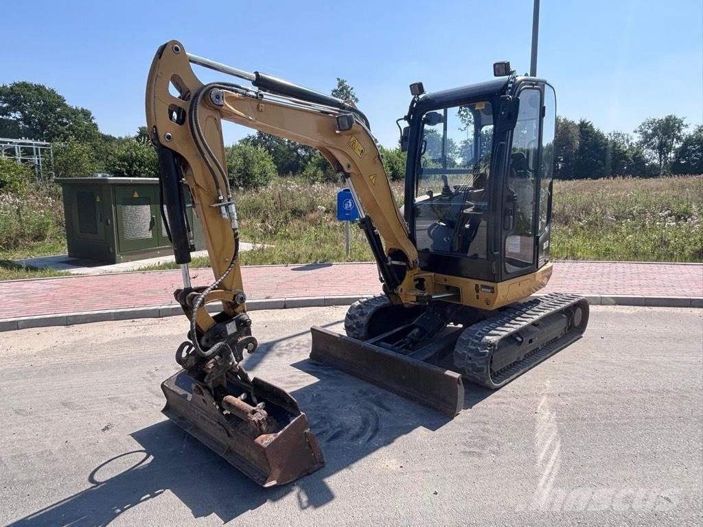 CAT 302.7D Minigrävare < 7t
