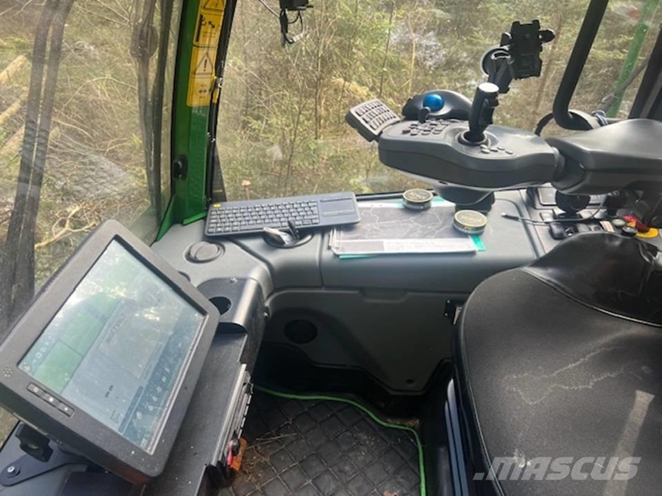 John Deere 1170 G Skördare