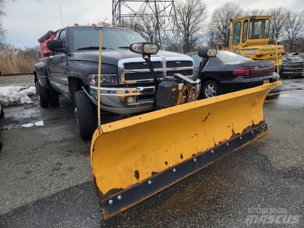 Dodge 3500 Flakbilar/Pickuper
