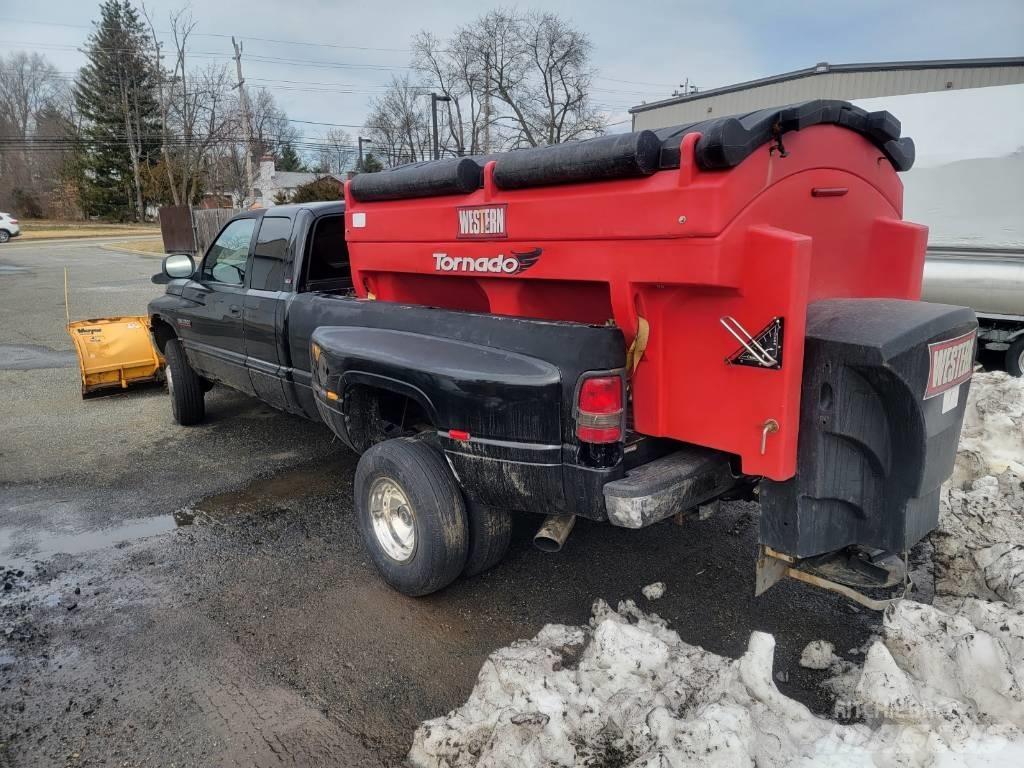 Dodge 3500 Flakbilar/Pickuper