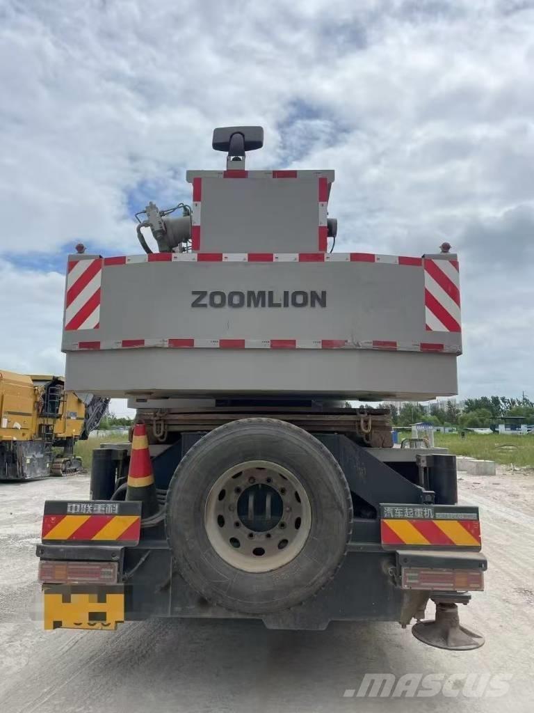 Zoomlion ZTC 350 H Terrängkranar (Grov terräng)