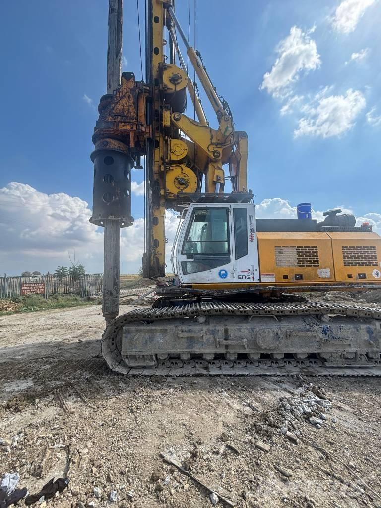 Bauer BG 24 H Tunga borr