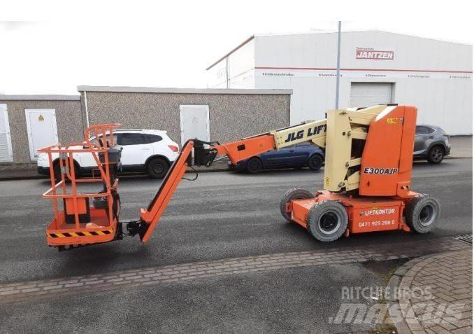 JLG E 300 AJP Bomliftar