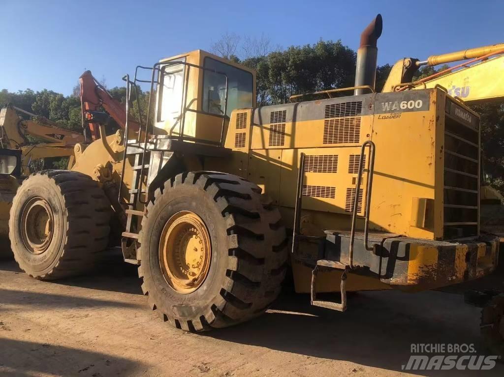 Komatsu WA 600-3 Hjullastare