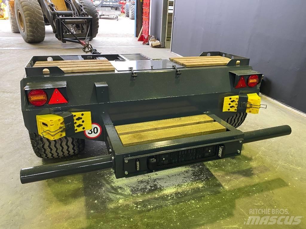 Dinapolis LL 10 Maskintransporter