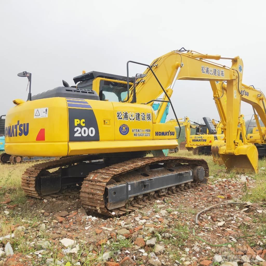 Komatsu PC200-8 Bandgrävare