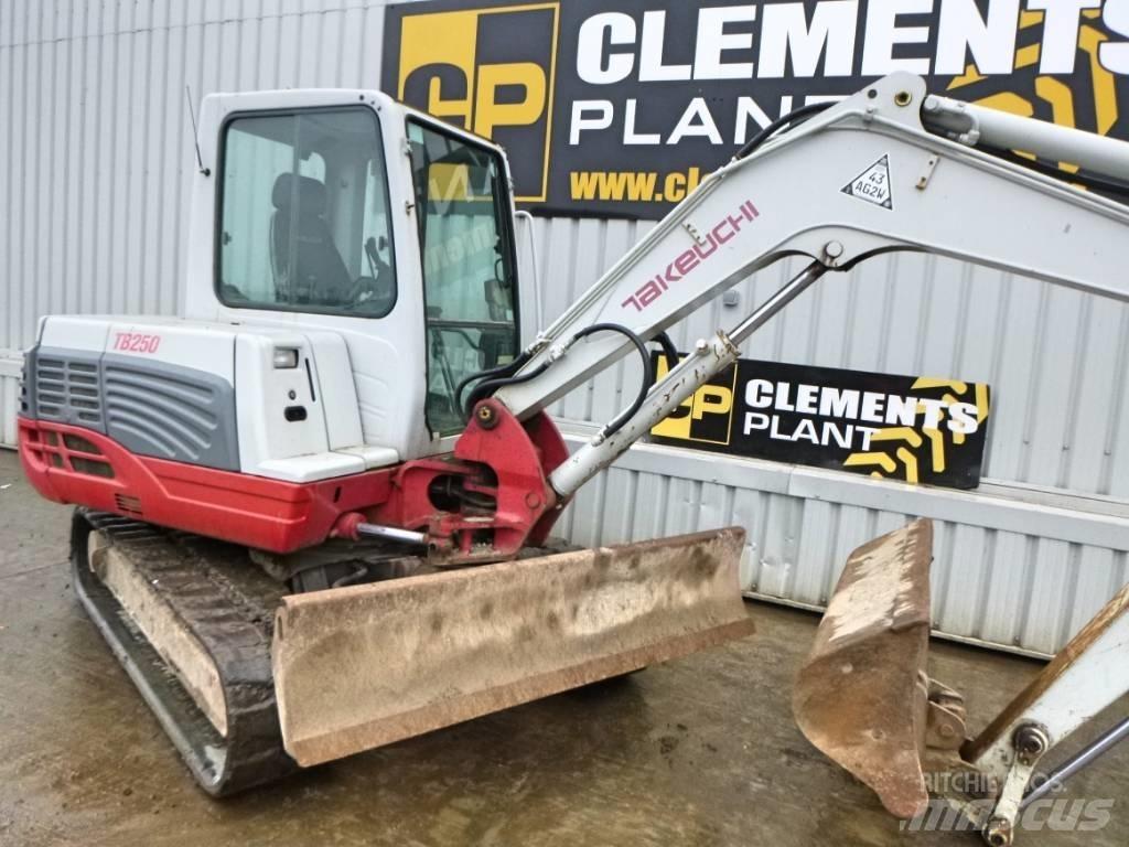 Takeuchi TB250 Minigrävare < 7t