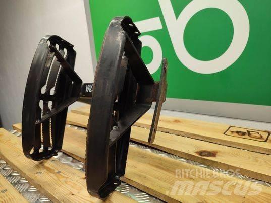 Valtra N 163 stair Hytter och interiör