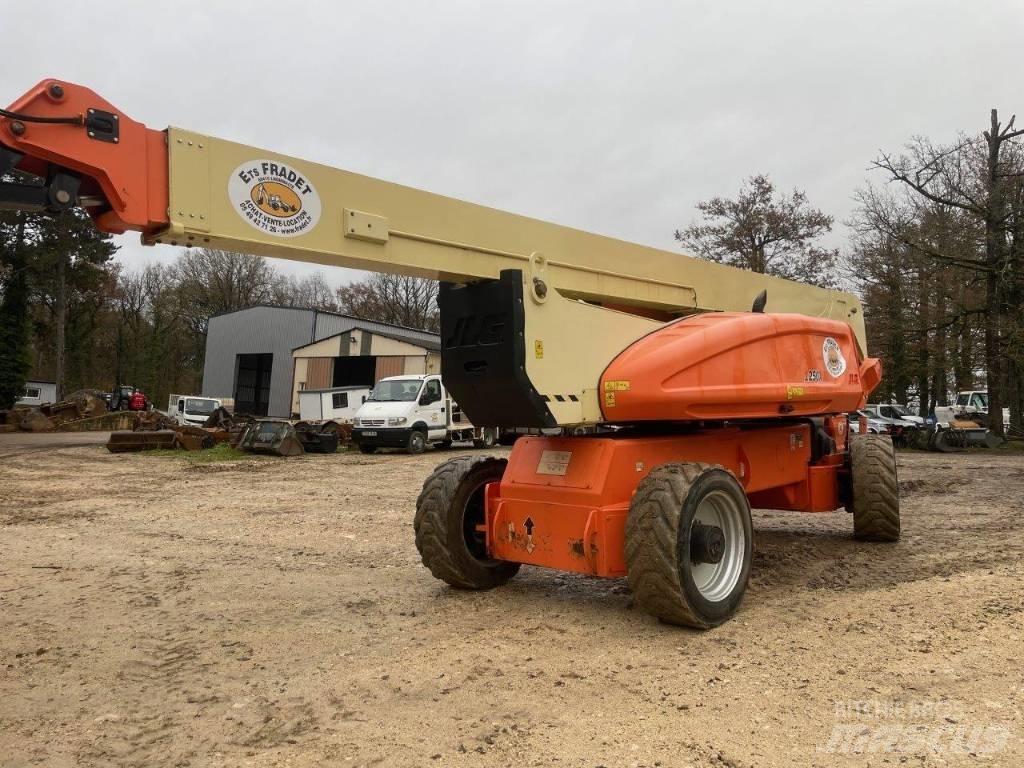 JLG 1250 AJP Bomliftar