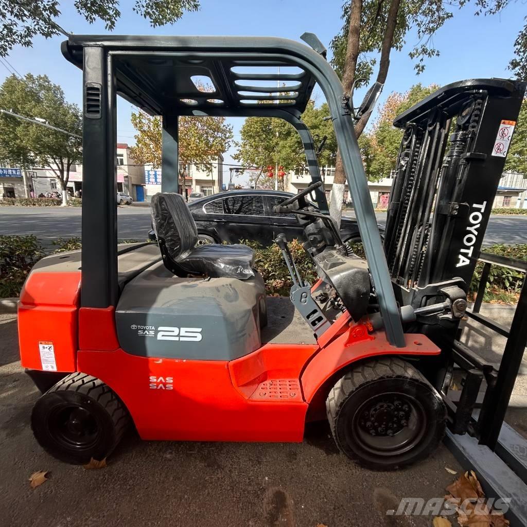 Toyota 2.5t Dieselmotviktstruckar