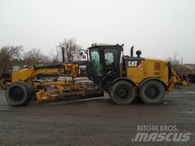 CAT 140 M 2 AWD Väghyvlar