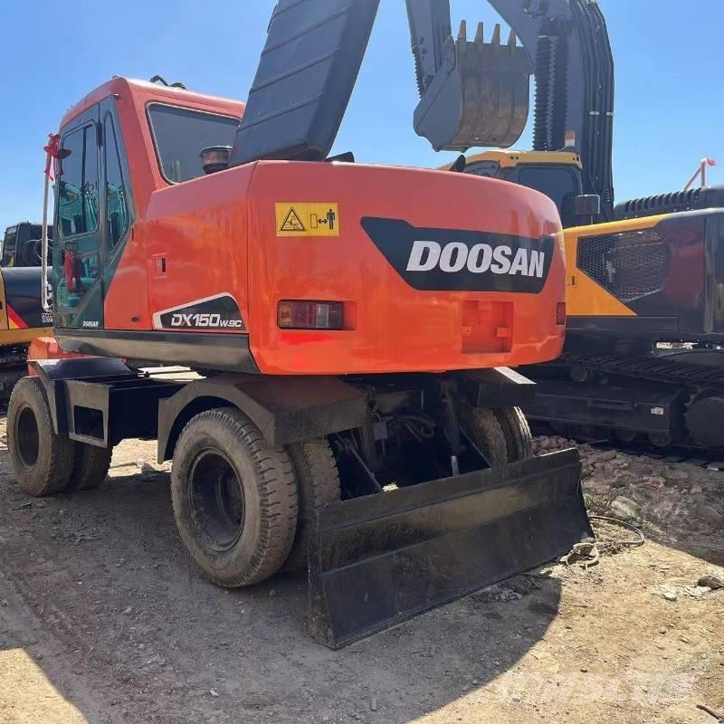 Doosan DX150W Hjulgrävare