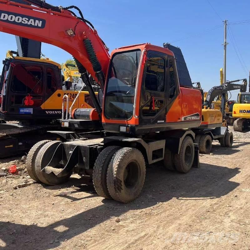 Doosan DX150W Hjulgrävare