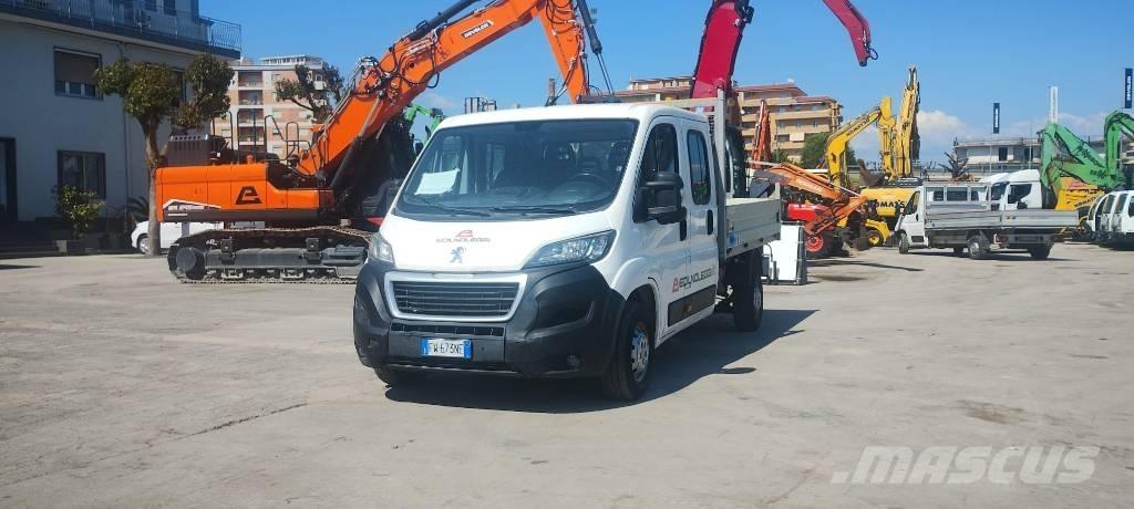 Peugeot Boxer Lätta lastbilar