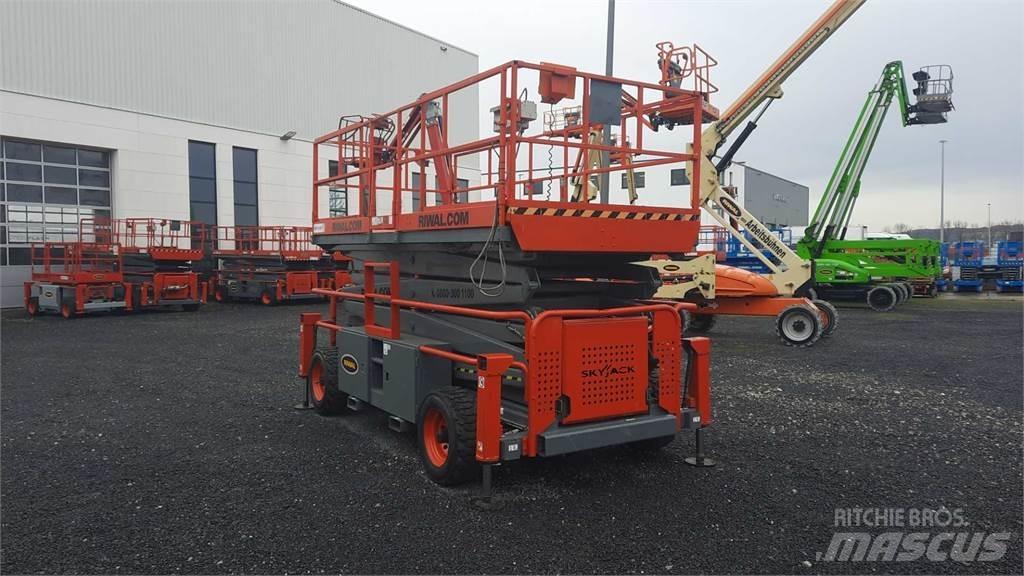 SkyJack 9250RT Saxliftar