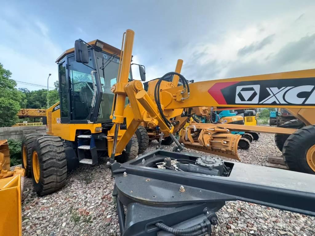 XCMG GR2153 Väghyvlar