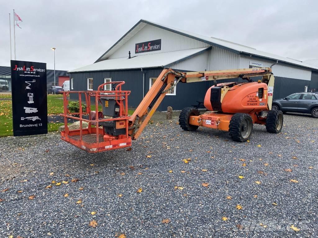 JLG 600 AJ Bomliftar