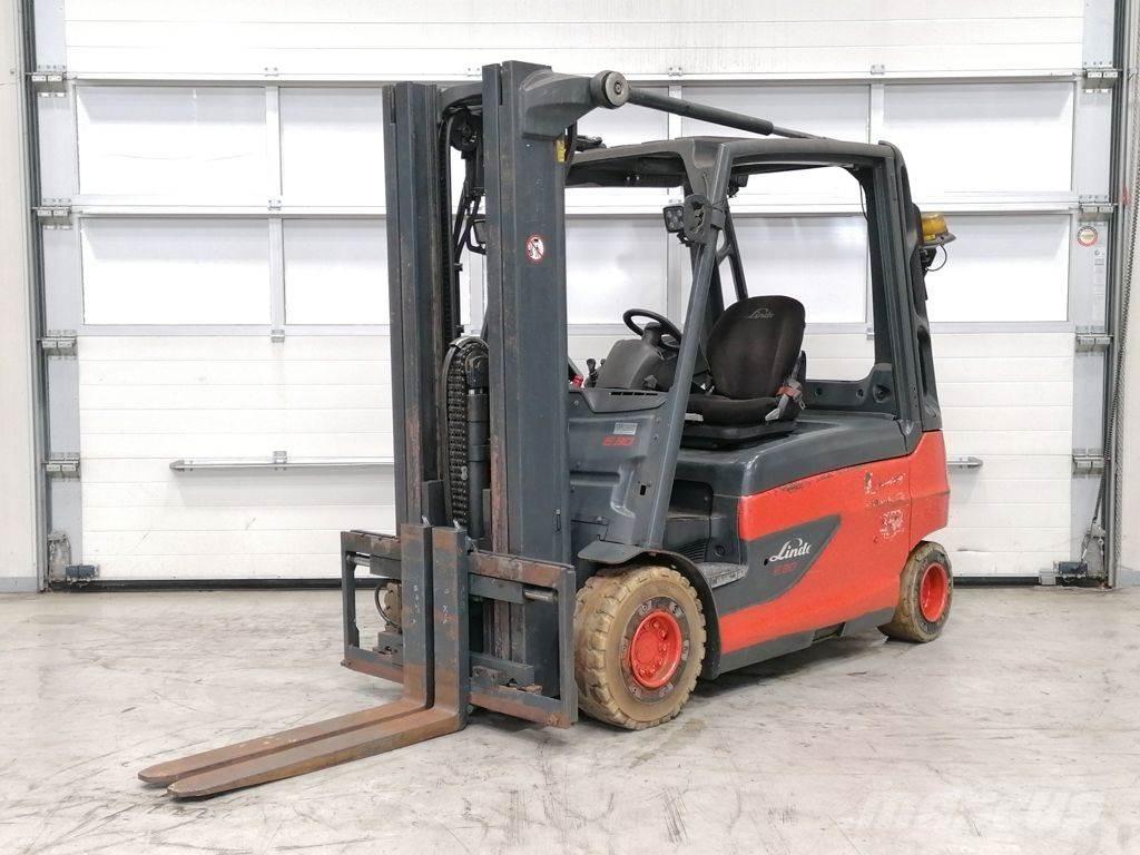 Linde E30L-01 Elmotviktstruckar
