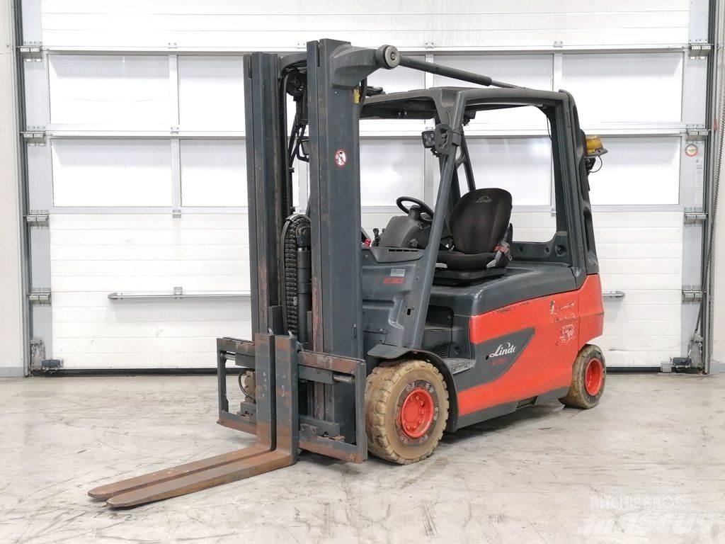 Linde E30L-01 Elmotviktstruckar