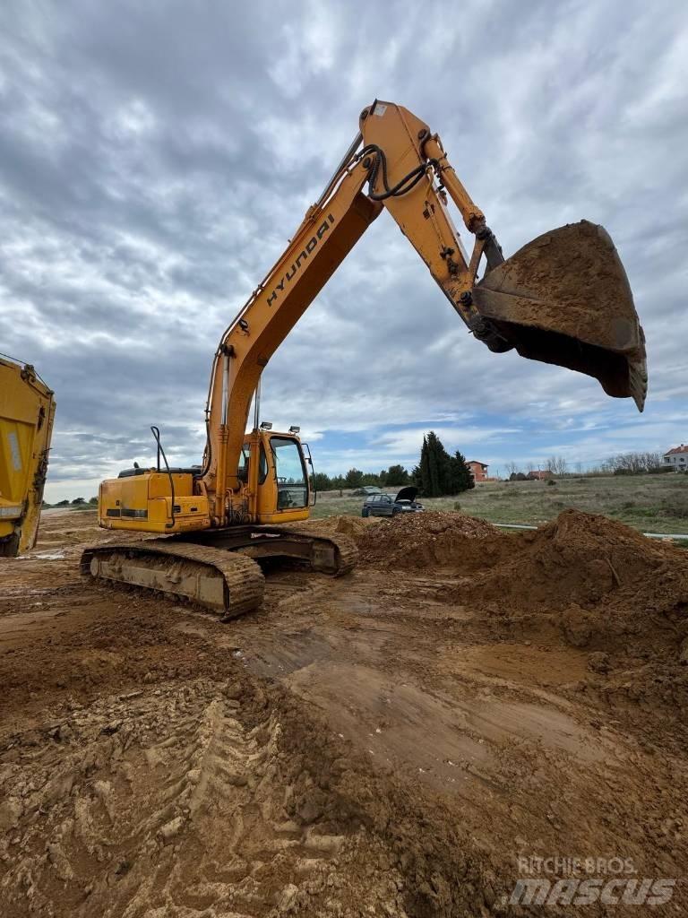 Hyundai R250LC Bandgrävare