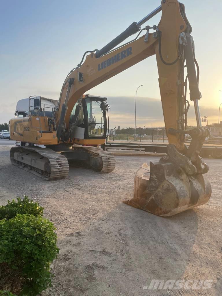 Liebherr R922 NLC Bandgrävare
