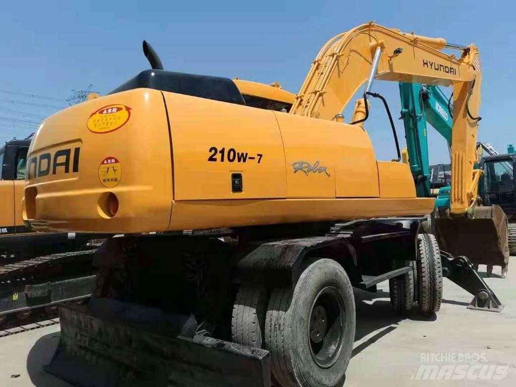 Hyundai R210W-7 Hjulgrävare