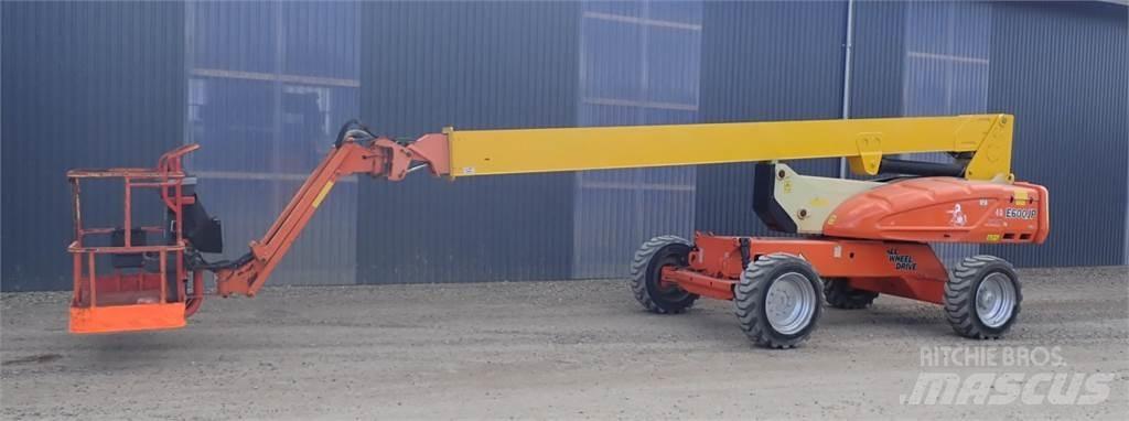 JLG E600JP Bomliftar