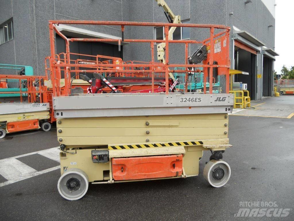 JLG 3246 Saxliftar