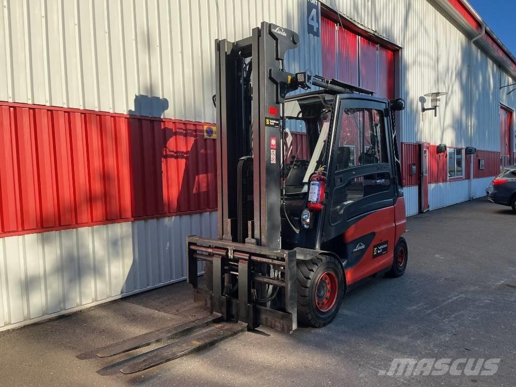 Linde E50HL-01/600 Elmotviktstruckar