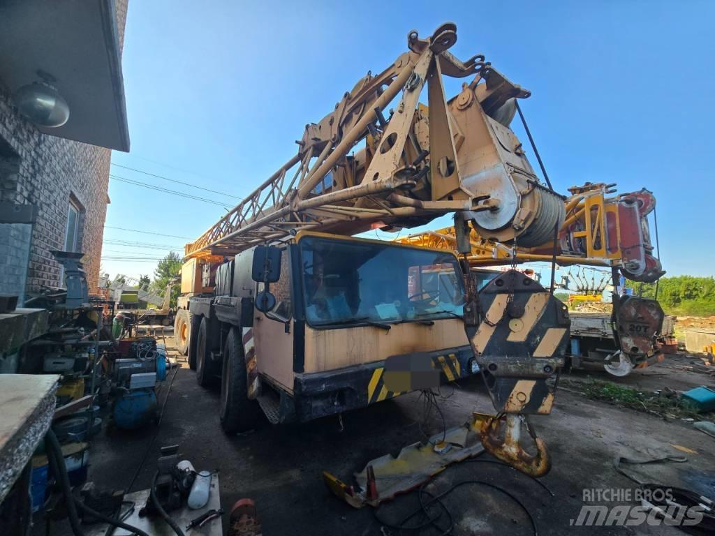 Liebherr LTM 1100-1 Allterrängkranar