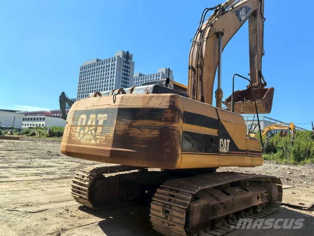 CAT 320 B L Bandgrävare