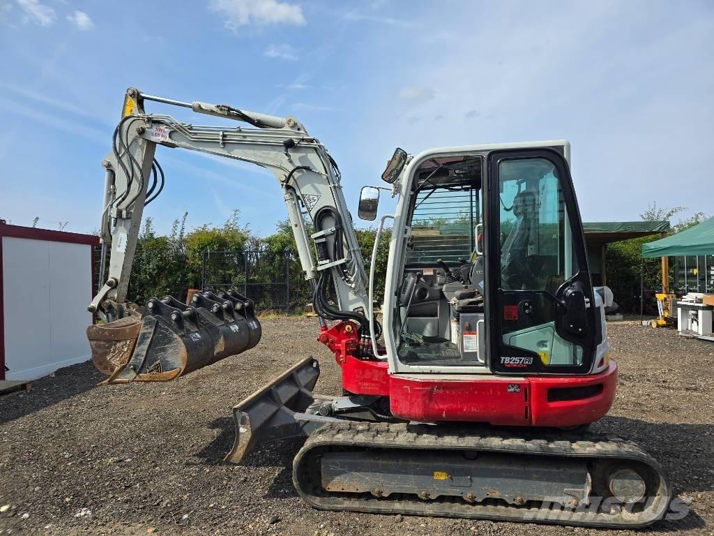 Takeuchi TB 257 FR Minigrävare < 7t