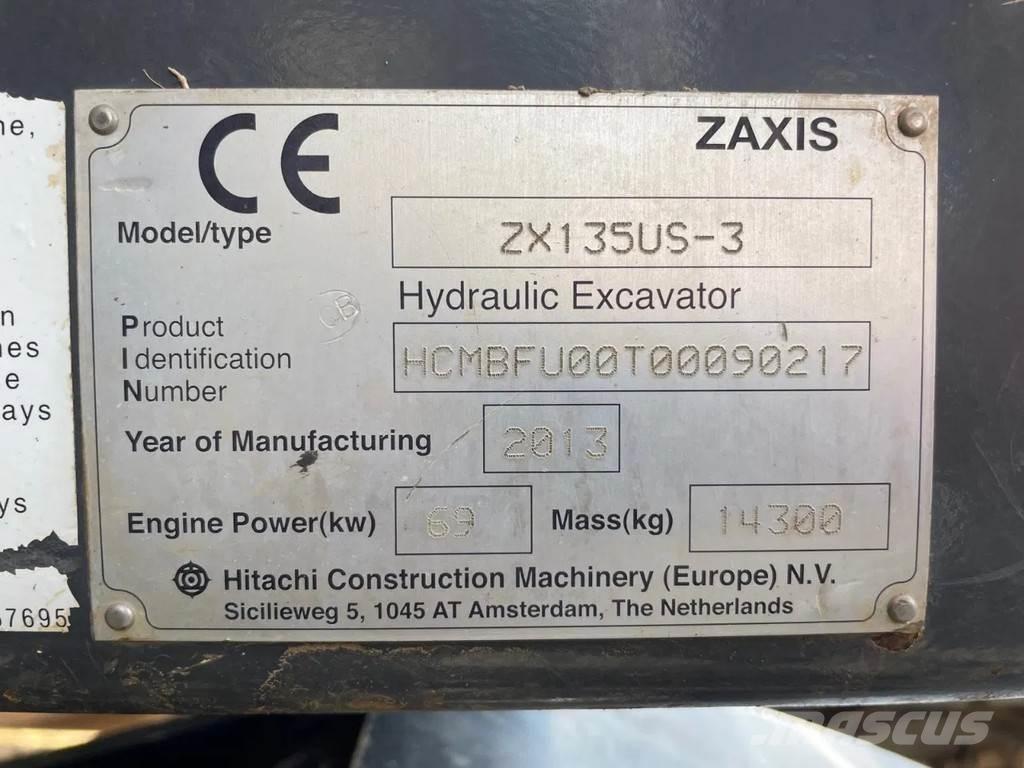 Hitachi ZX135US-3 Bandgrävare